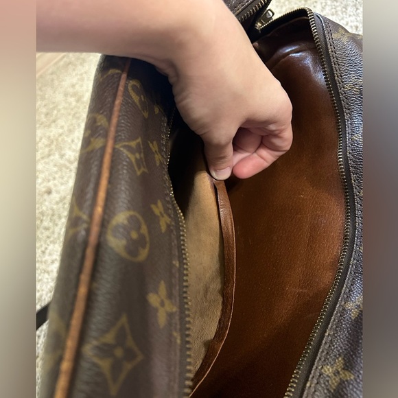 Vintage Louis Vuitton Brown Messenger Bag Monogram Design Coated Canvas Leather - Picture 14 of 16